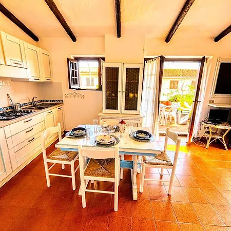 Casa Delle Meraviglie - Beachfront Cannigione